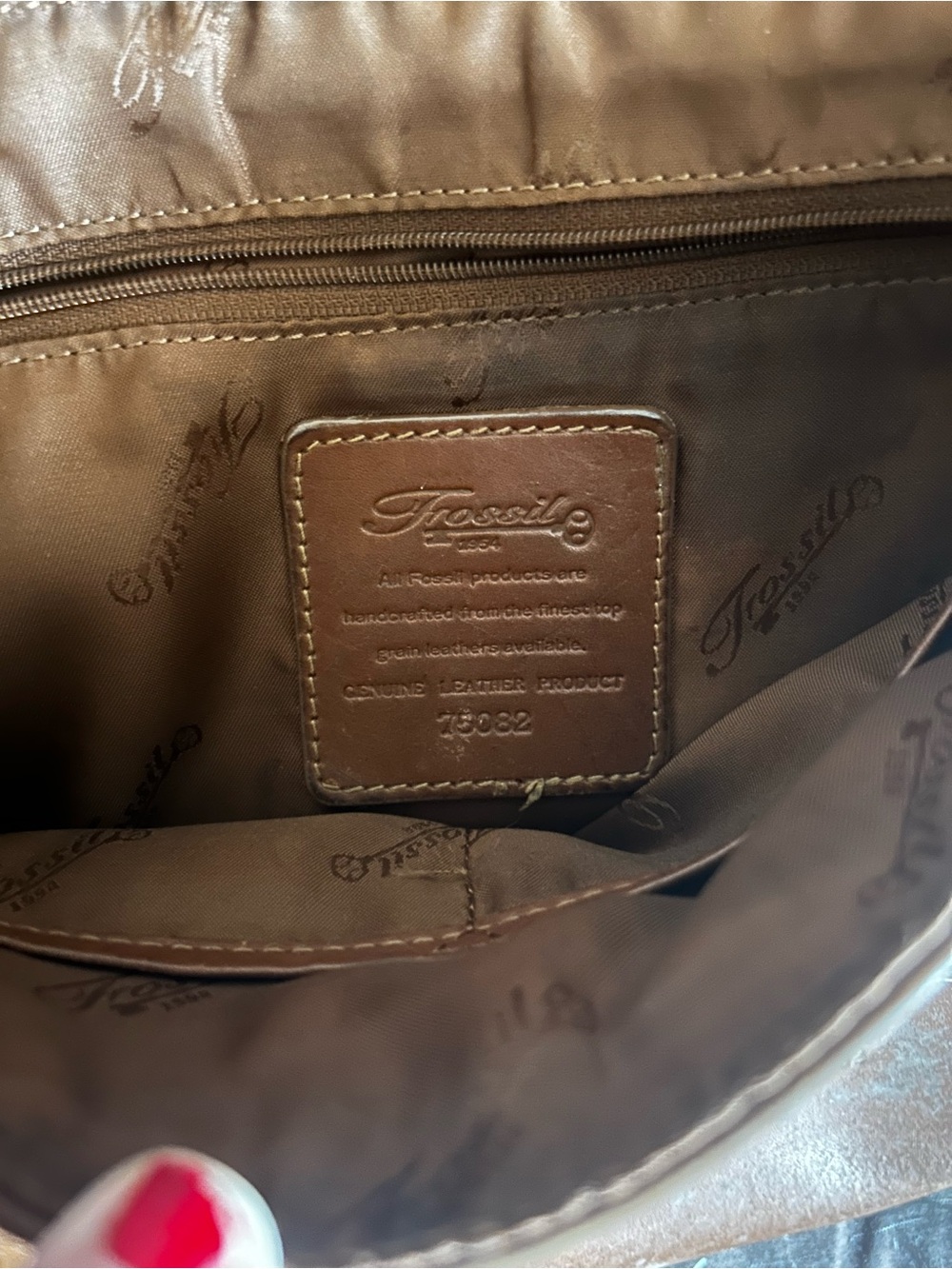 Genuine Leather Vintage-Inspired Frossil Bag - Picture 6 of 8